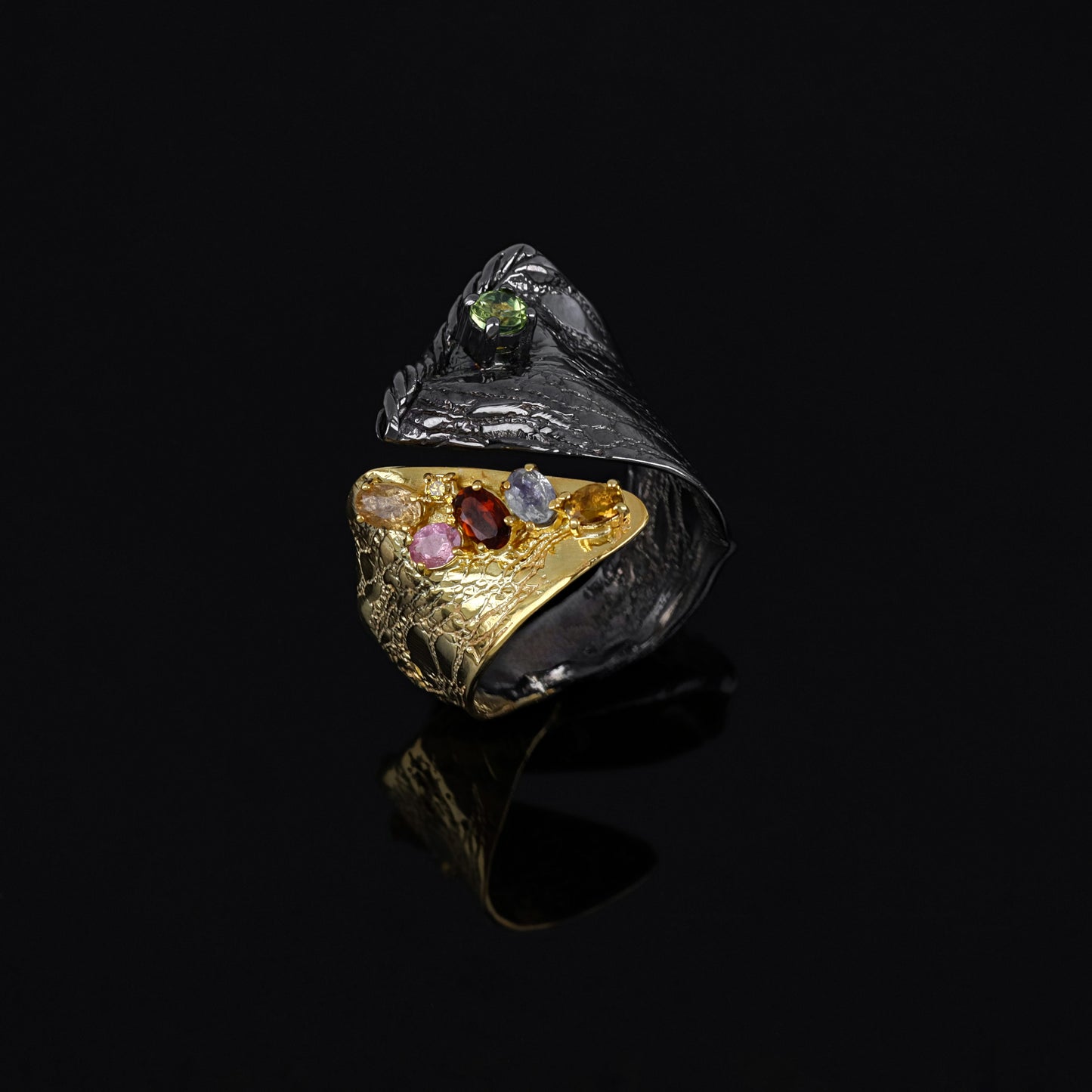 HANDMADE Rings CAMELLIA - Natural Peridot and Tourmalines